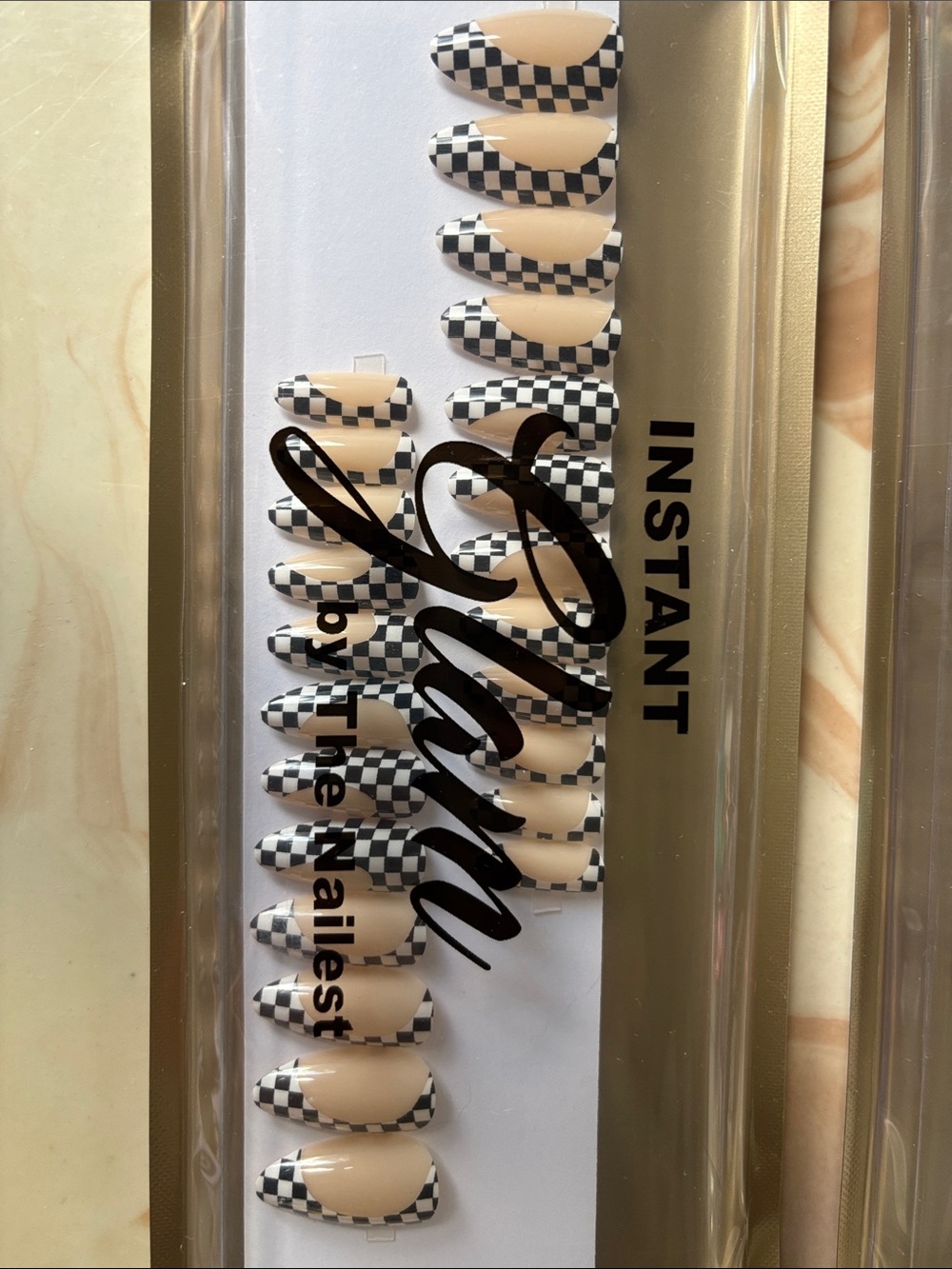 Instant Glam Press-On Nail Sets by The Nailest - Picture 2 of 4